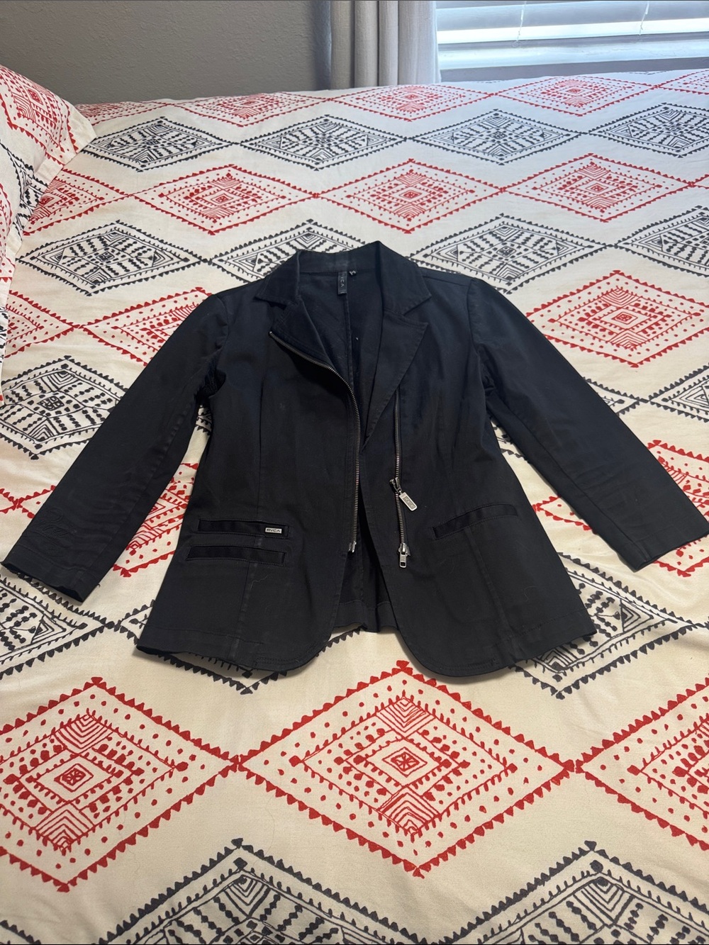 RVCA Women’s Black Zip-Front Blazer Jacket
